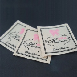 Natural Cotton End Fold Woven Printed Labels For Clothing